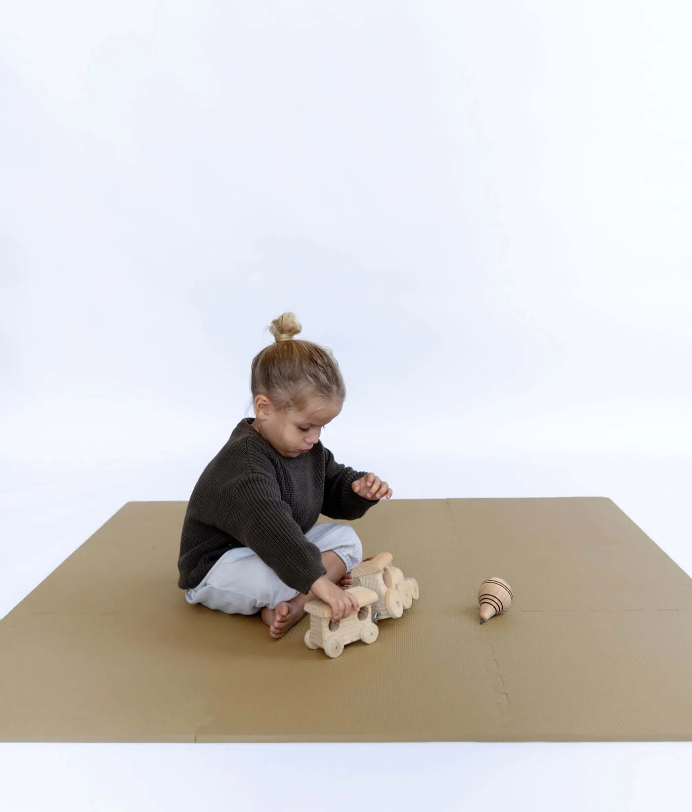 Toddlekind Classic Mat | Sandstone - Image 4