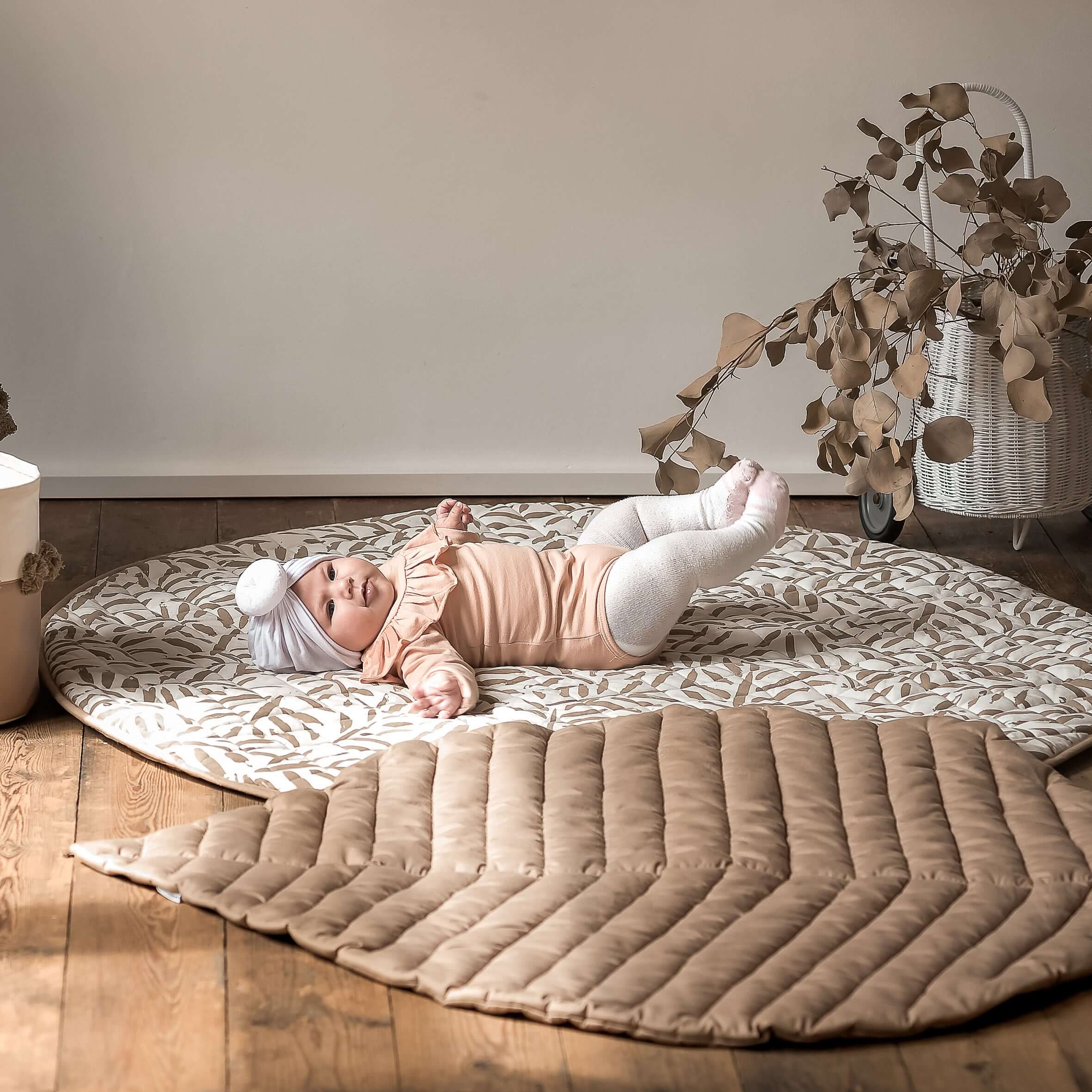 Toddlekind Snuggle Mat | Leaves - Tan - Image 4
