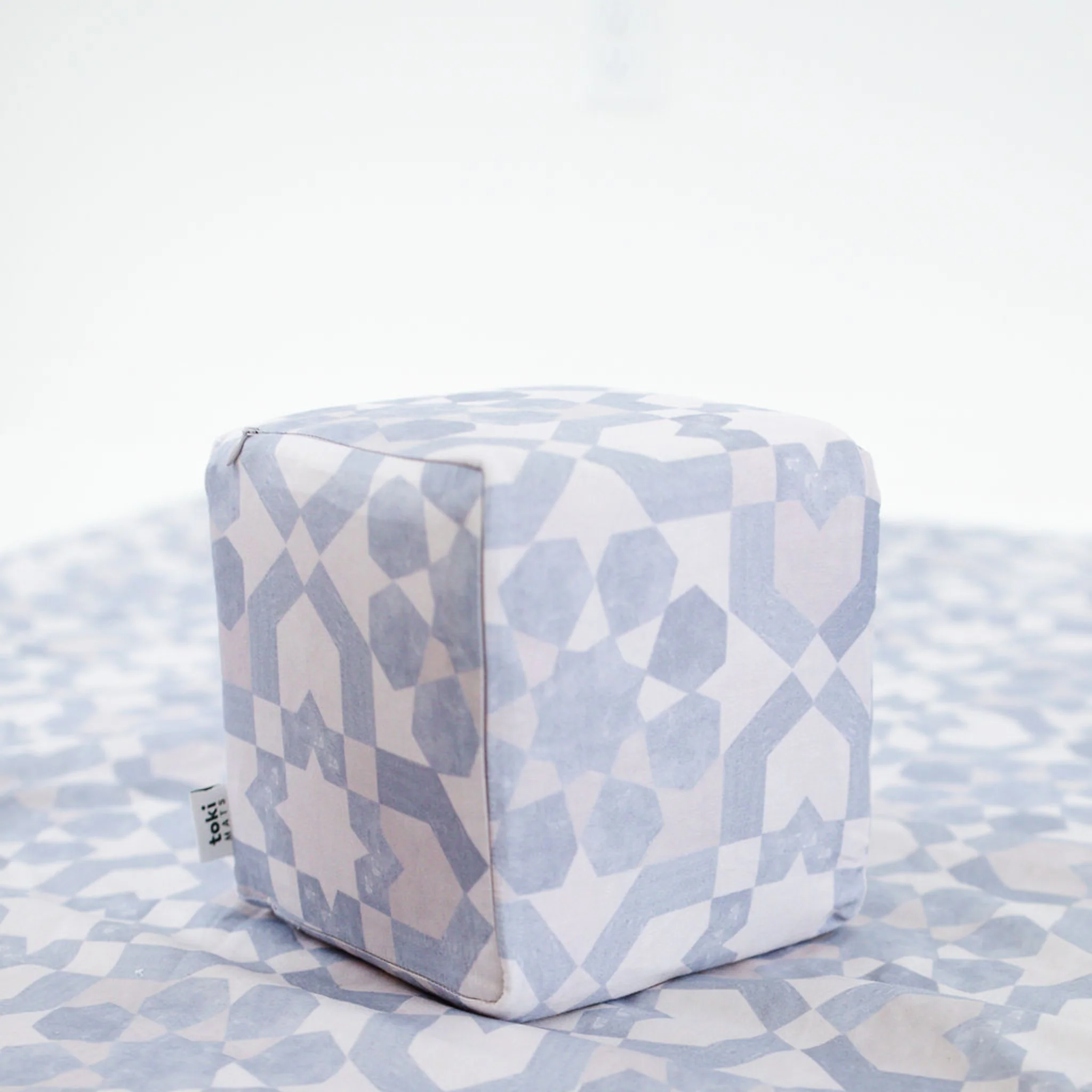 Toki Kids Blue Tile Play Cube - Image 4