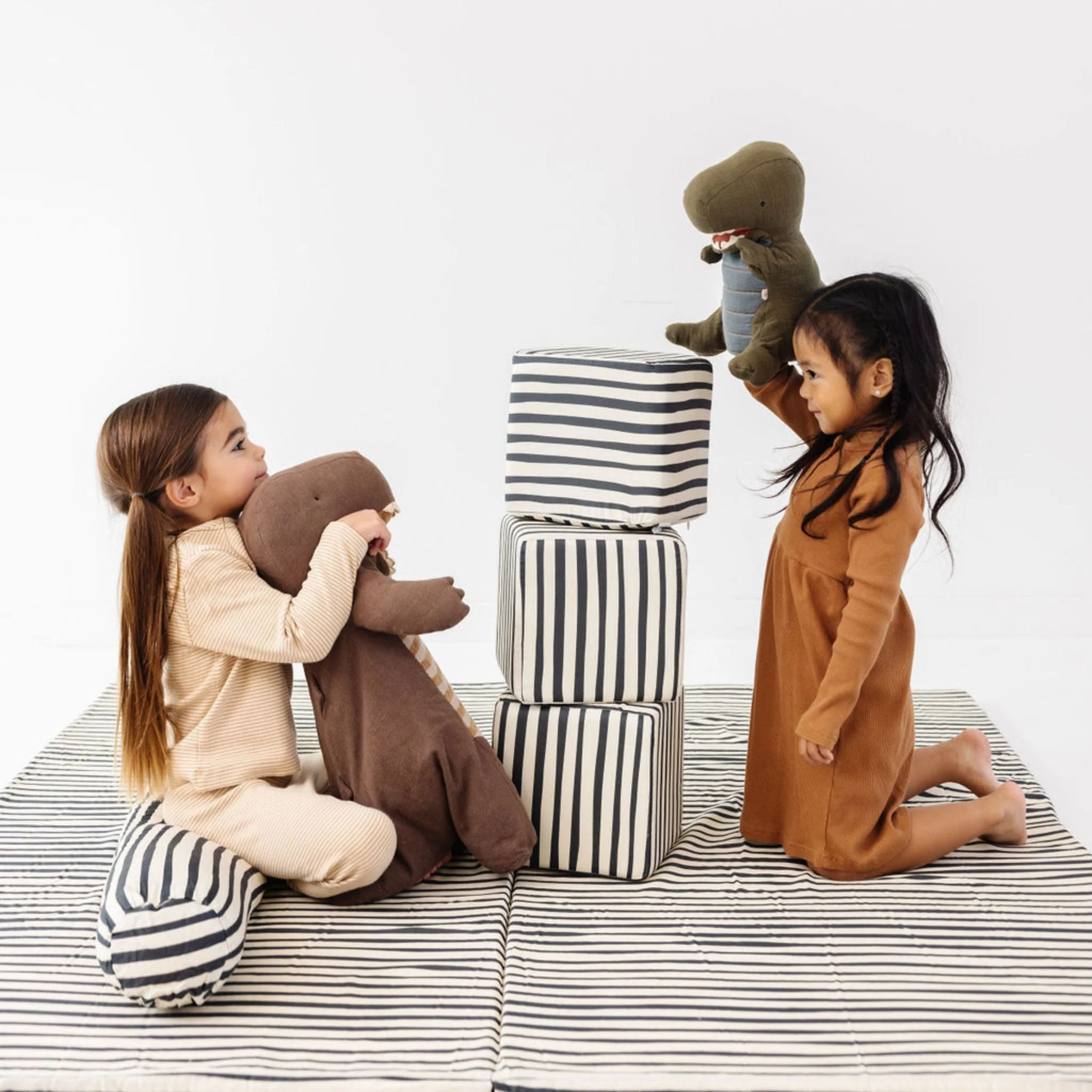 Toki Kids Bold Stripe Play Cube - Image 2