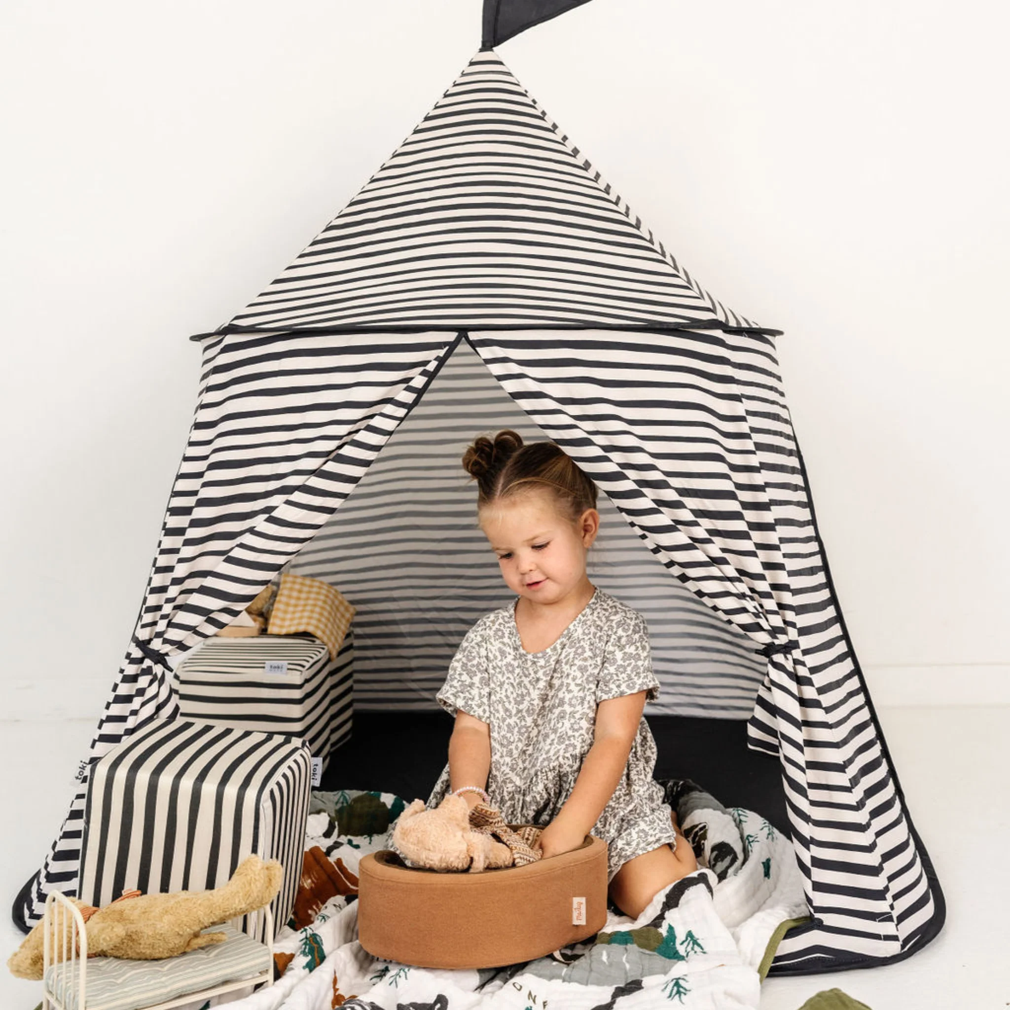 Toki Kids Bold Stripe Play Tent - Image 3