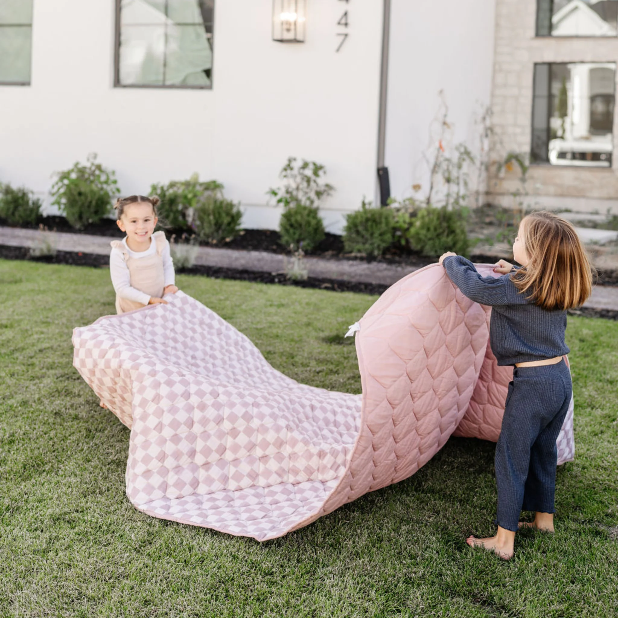 Toki Kids Checker Gumdrop Picnic Blanket - Image 4