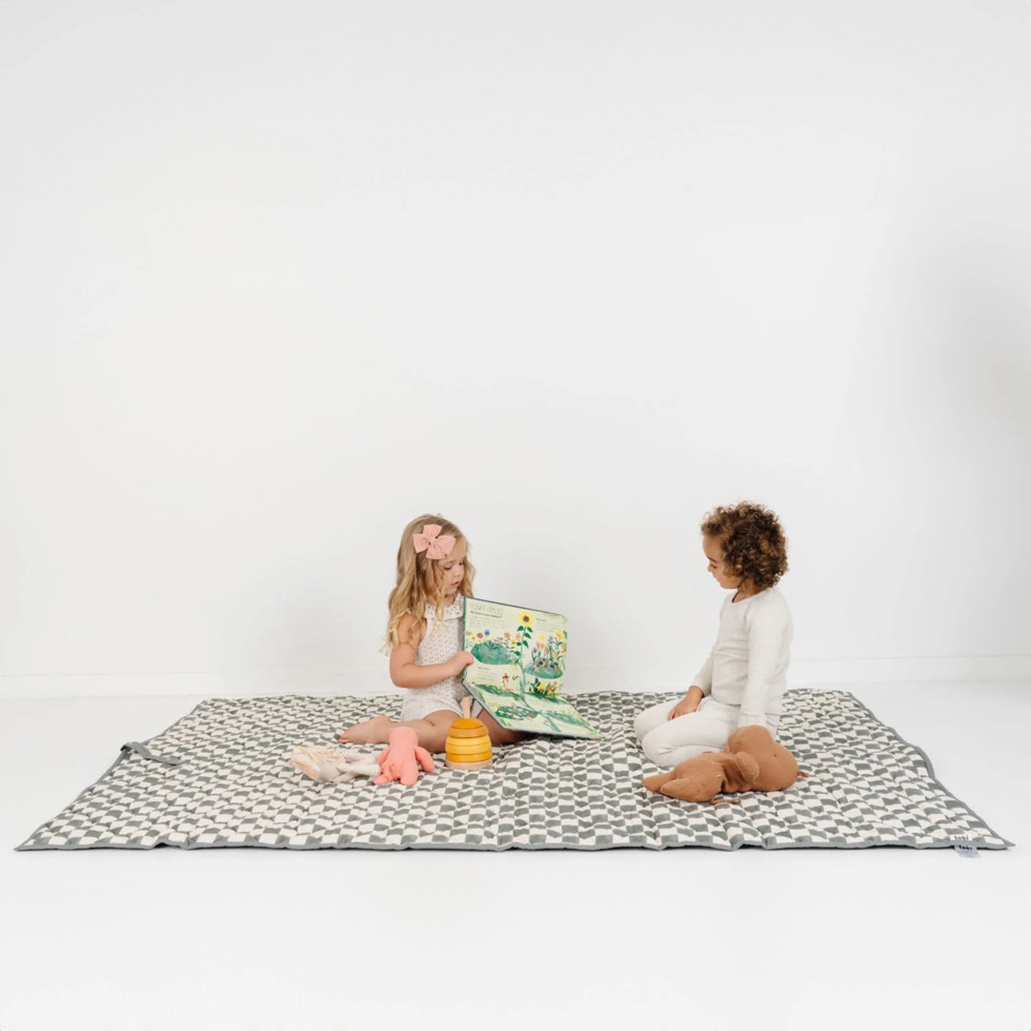 Toki Kids Checker Matcha Picnic Blanket - Image 3