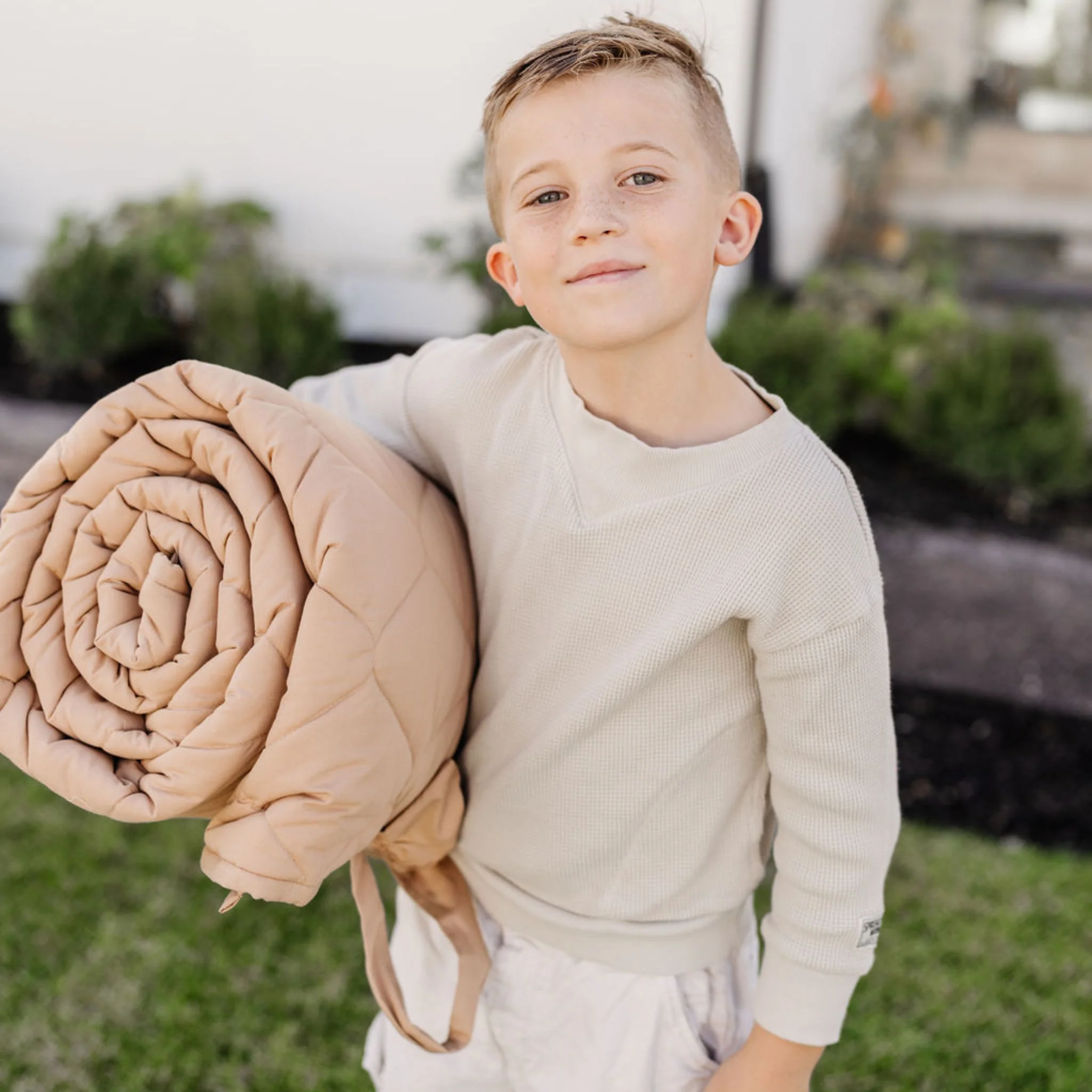 Toki Kids Checker Toffee Picnic Blanket - Image 4