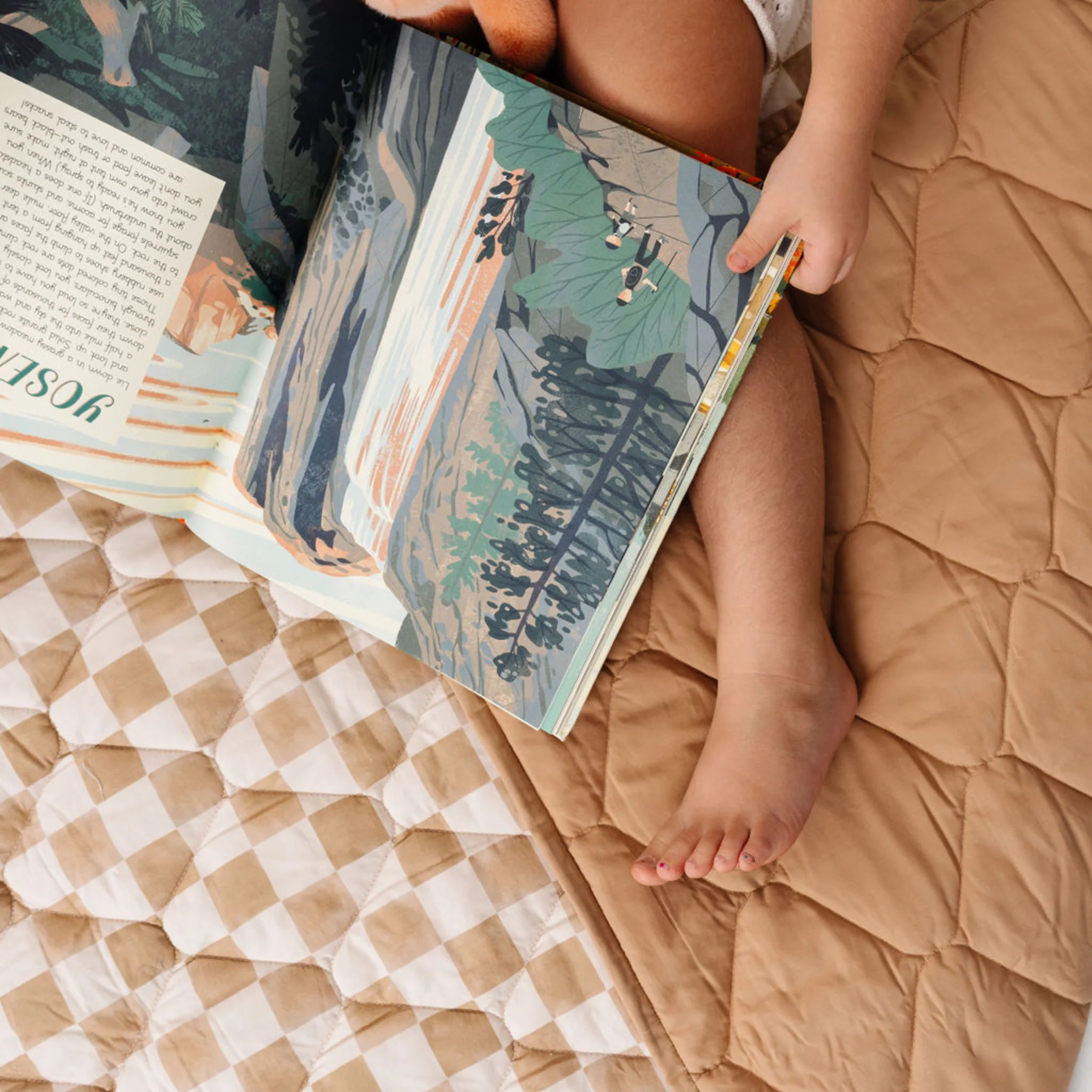 Toki Kids Checker Toffee Picnic Blanket - Image 5