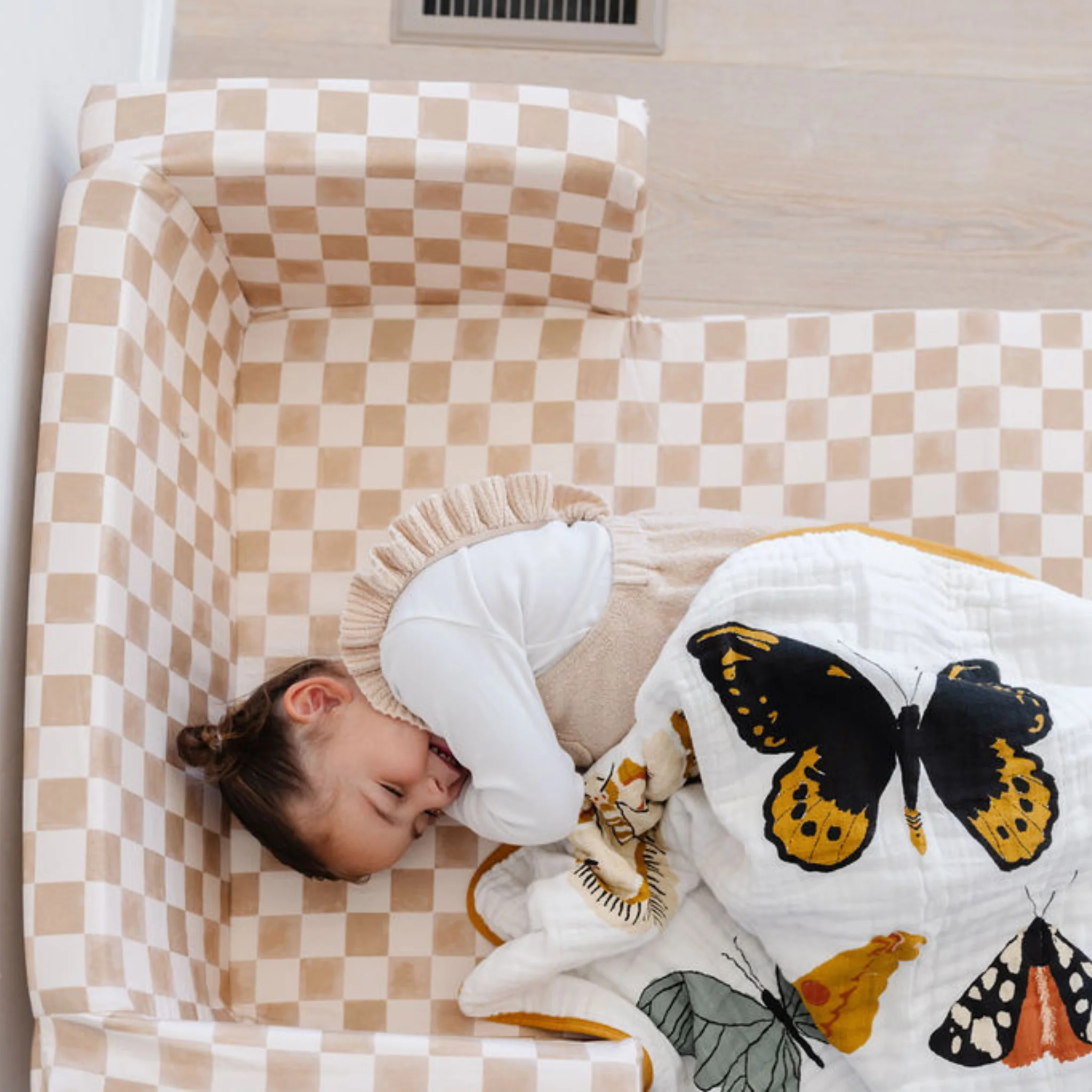 Toki Kids Checker Toffee Play Couch - Image 5