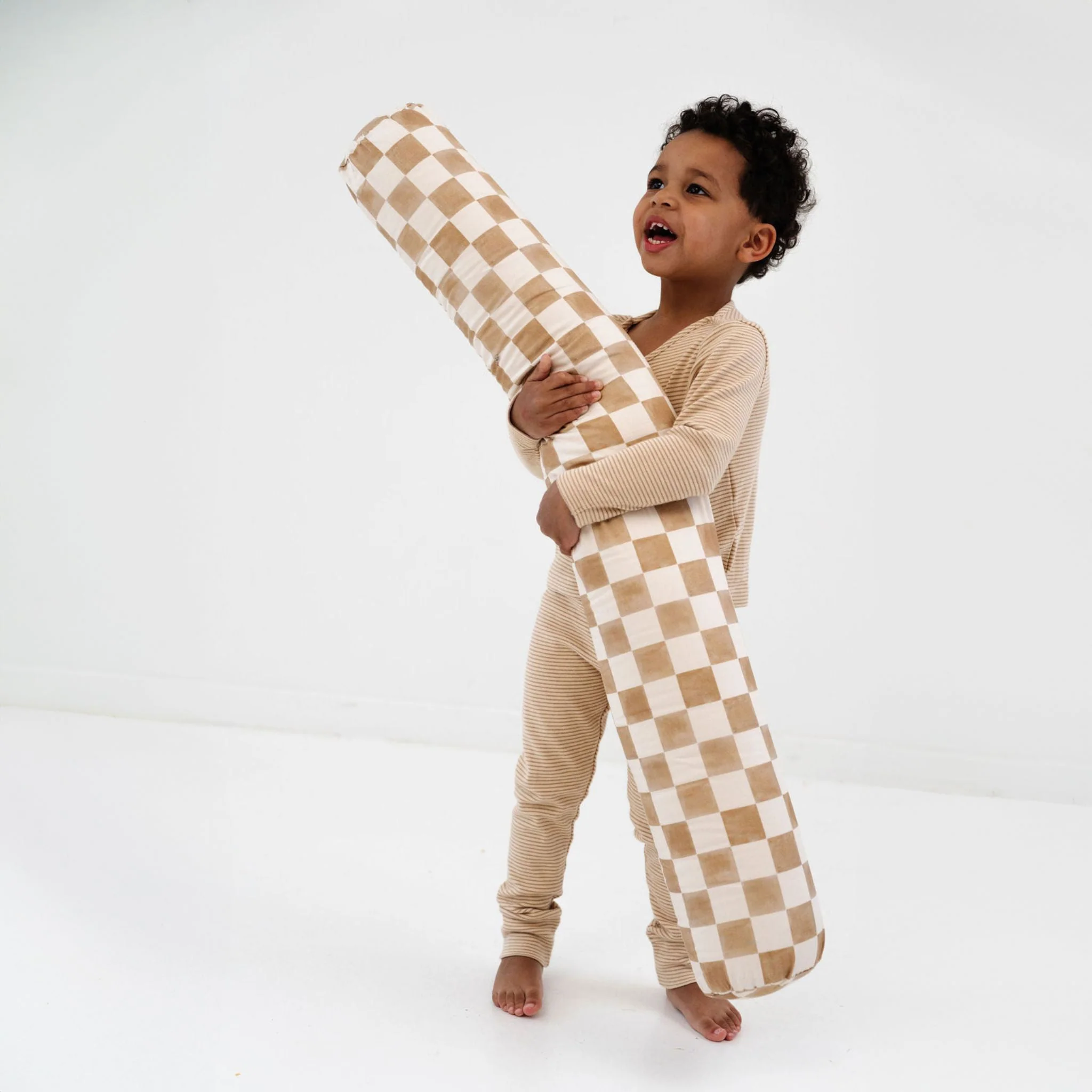 Toki Kids Checker Toffee Support Pillow - Image 4