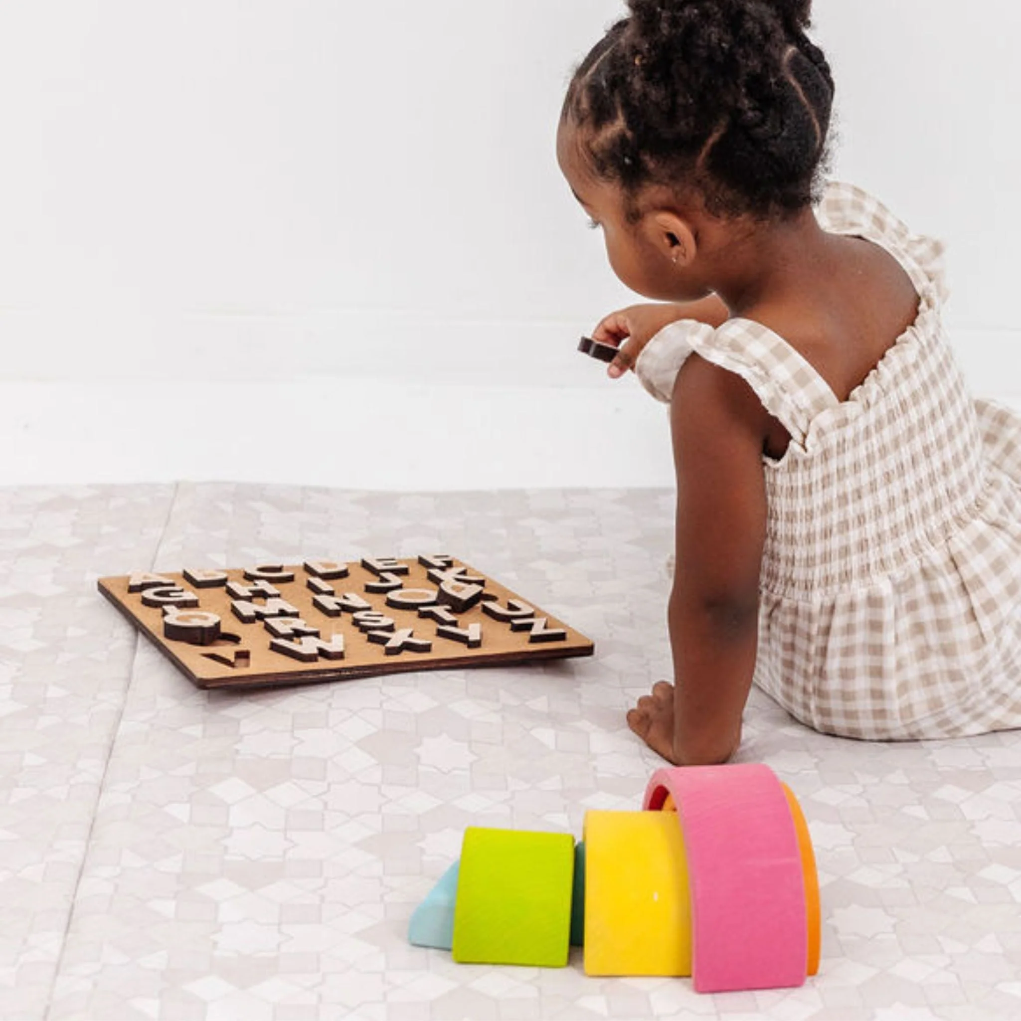 Toki Kids Grey Mosaic Vegan Leather Mat - Image 7