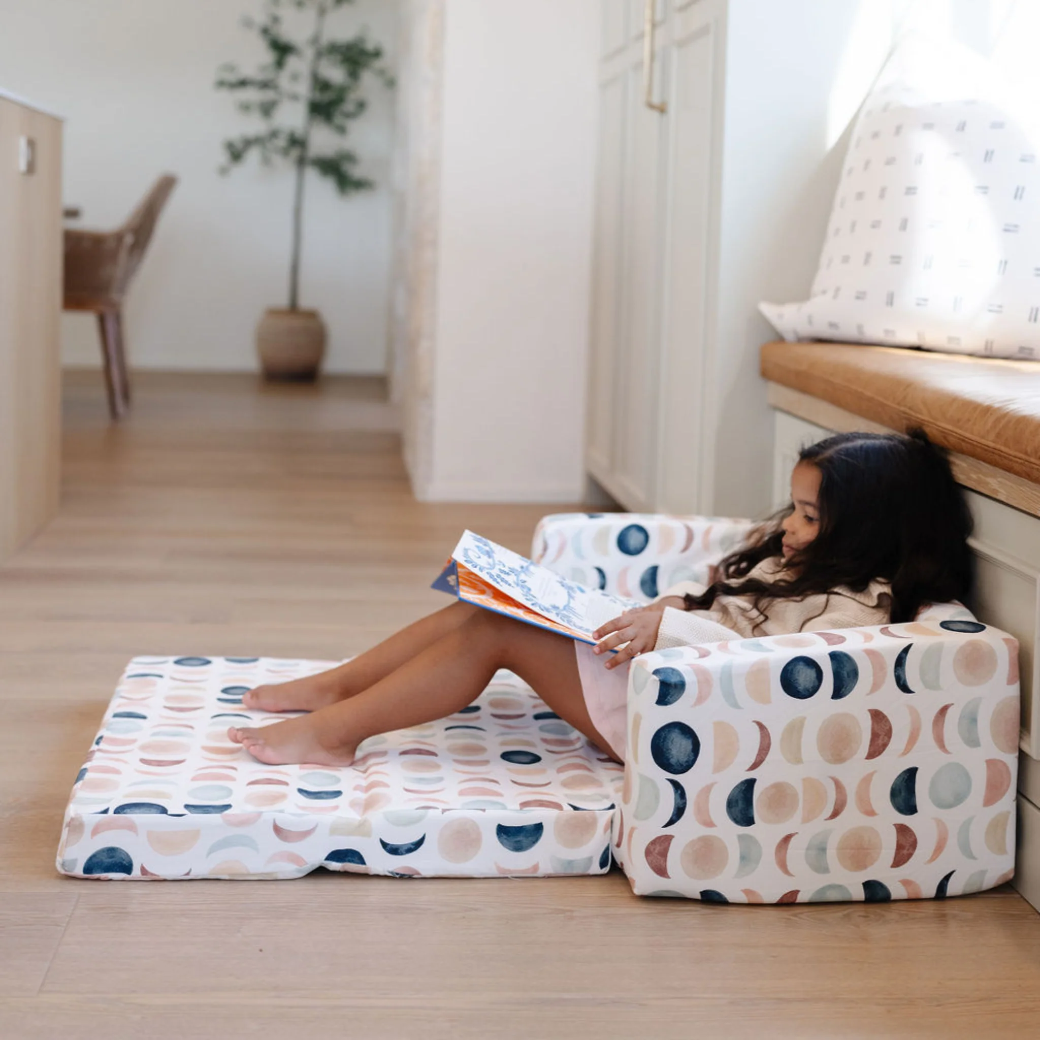 Toki Kids Lunar Phases Play Couch - Image 4