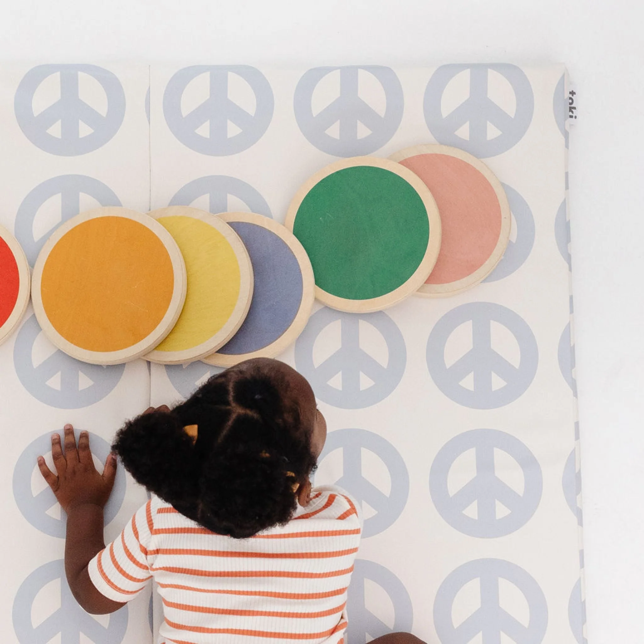 Toki Kids Peace Sign Vegan Leather Mat - Image 4