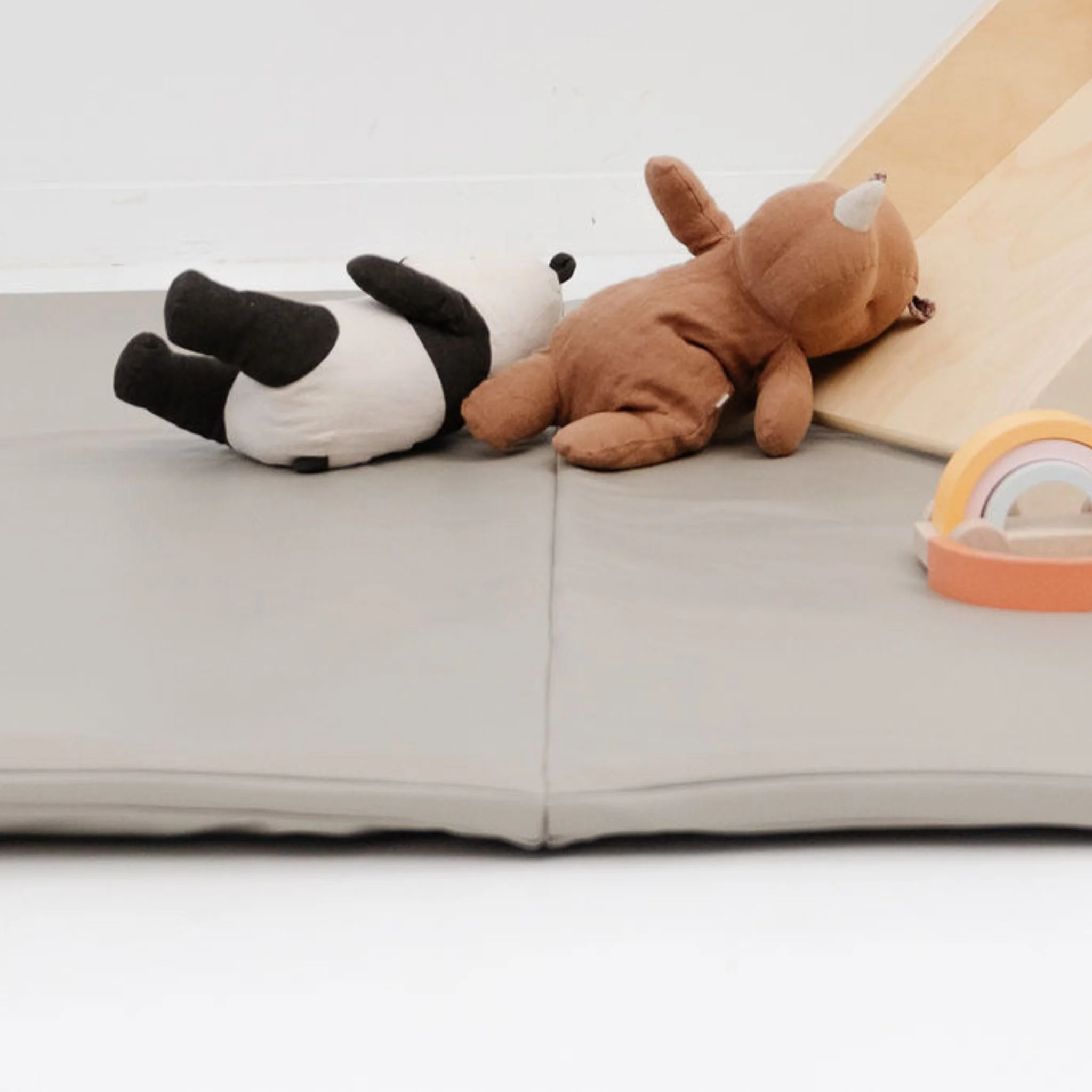 Toki Kids Pebble Vegan Leather Mat - Image 18