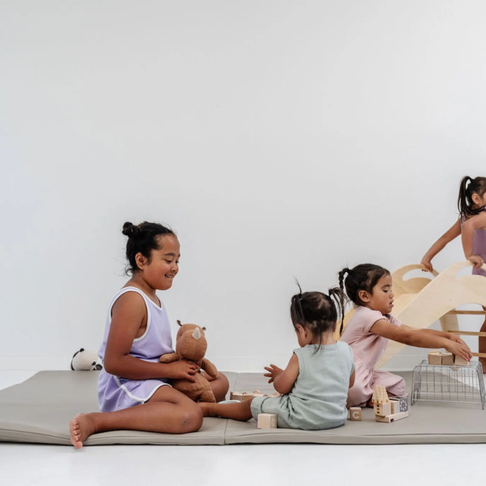 Toki Kids Pebble Vegan Leather Mat - Image 19