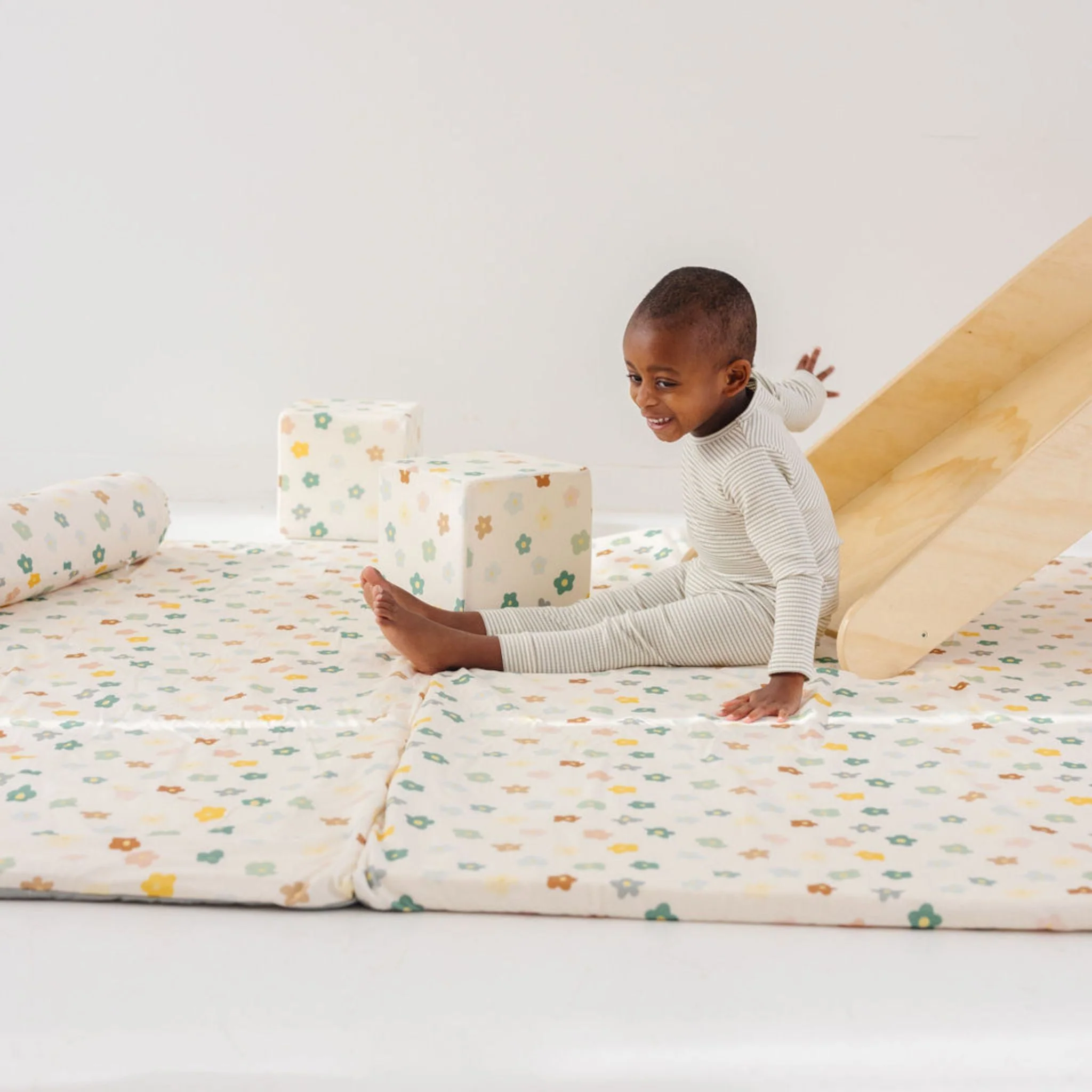 Toki Kids Playful Posies Organic Cotton Mat - Image 8