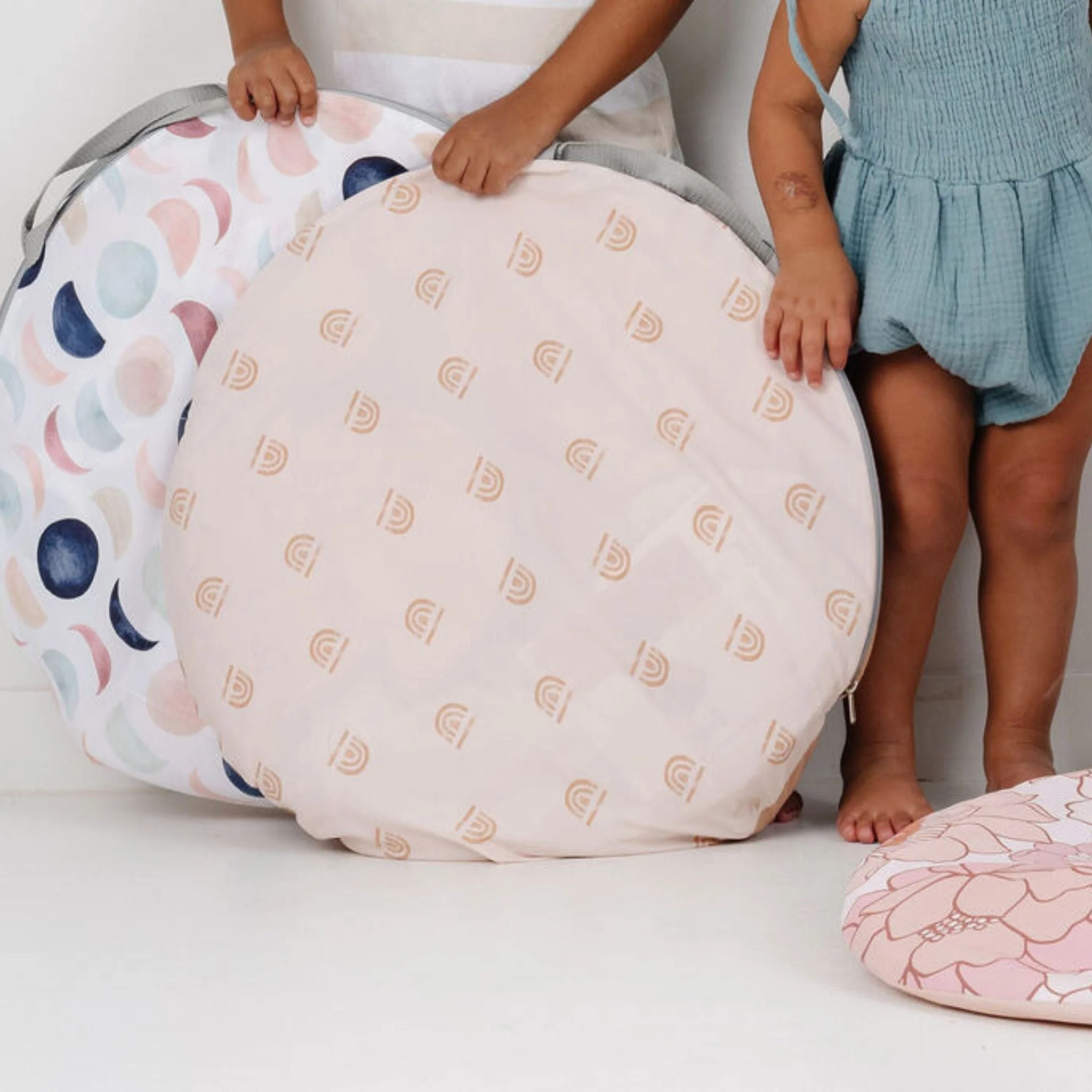 Toki Kids Rainbow Peach Play Tent - Image 6