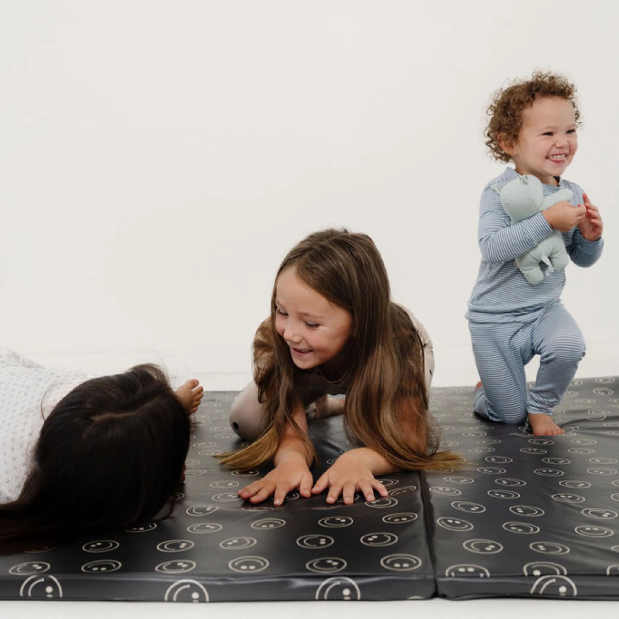 Toki Kids Smiles Vegan Leather Mat - Image 16
