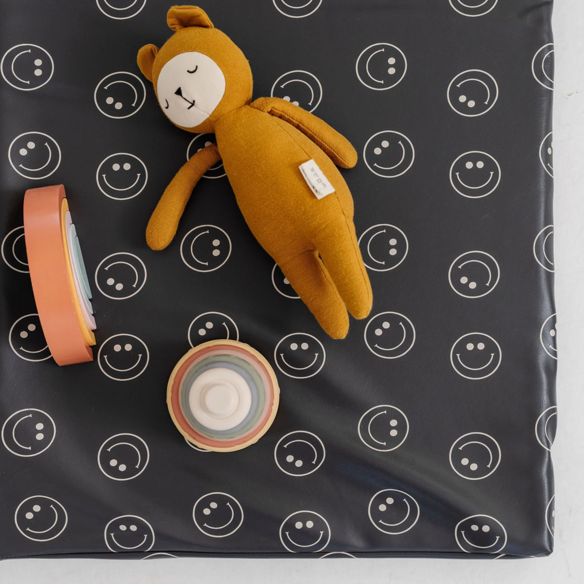 Toki Kids Smiles Vegan Leather Mat - Image 3