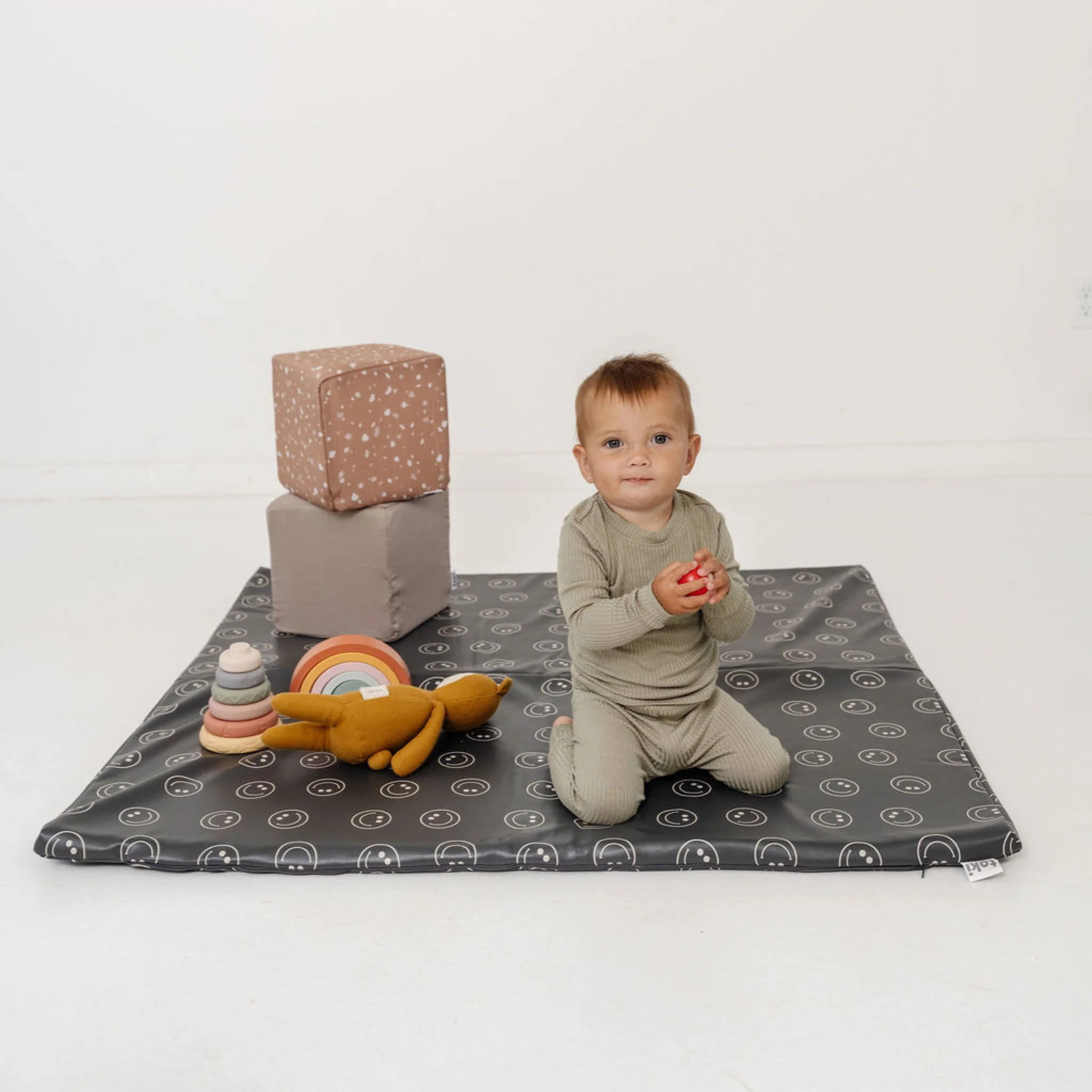 Toki Kids Smiles Vegan Leather Mat - Image 4
