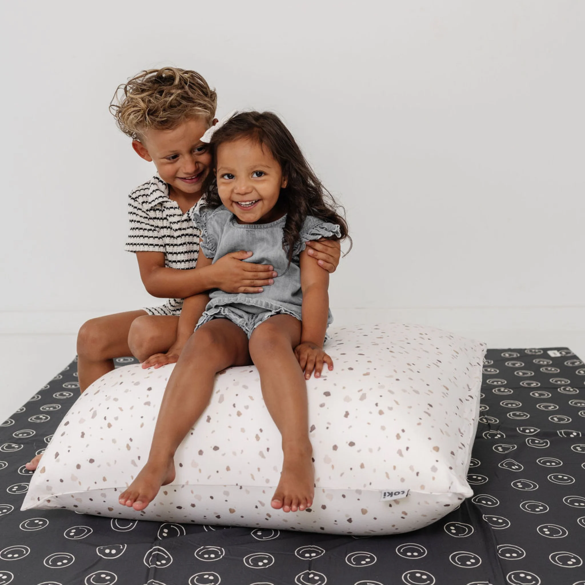 Toki Kids Terrazzo Chalk Bean Bag - Image 5