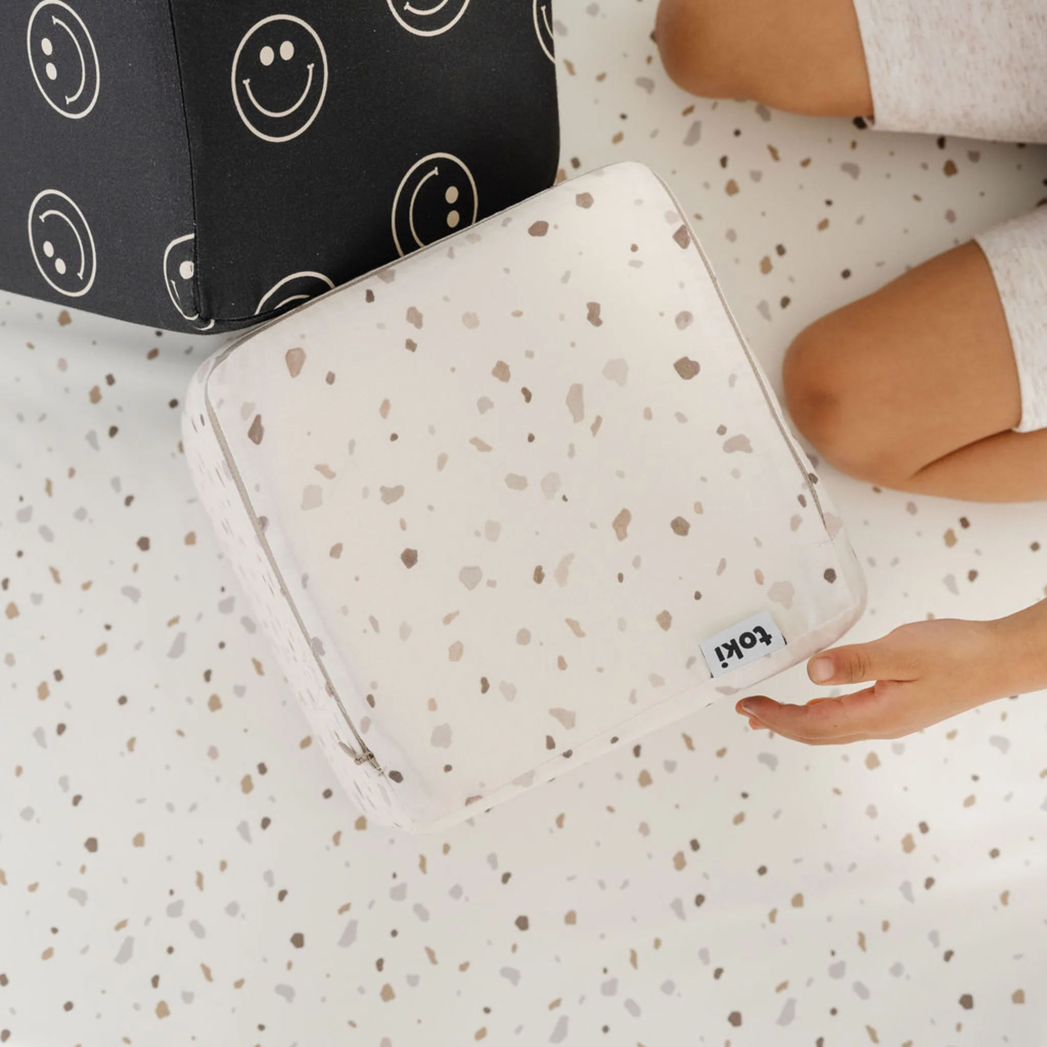 Toki Kids Terrazzo Chalk Play Cube - Image 4