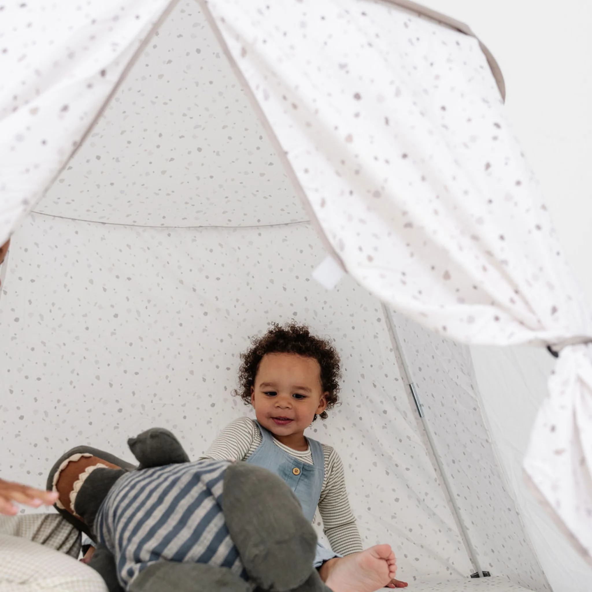 Toki Kids Terrazzo Chalk Play Tent - Image 3