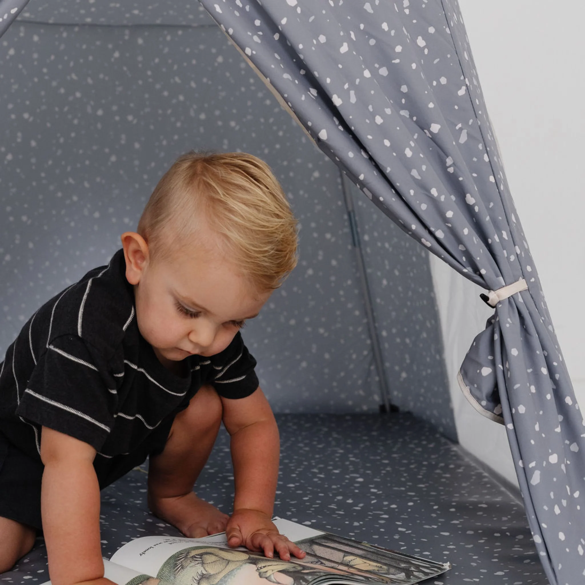 Toki Kids Terrazzo Slate Play Tent - Image 4