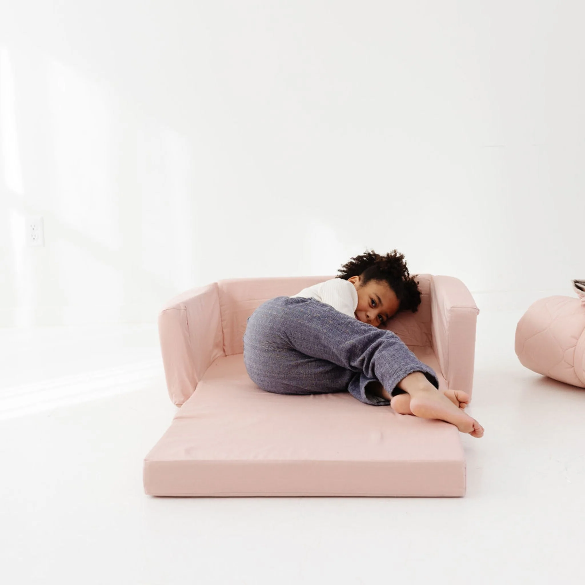 Toki Kids Tutu Play Couch - Image 5
