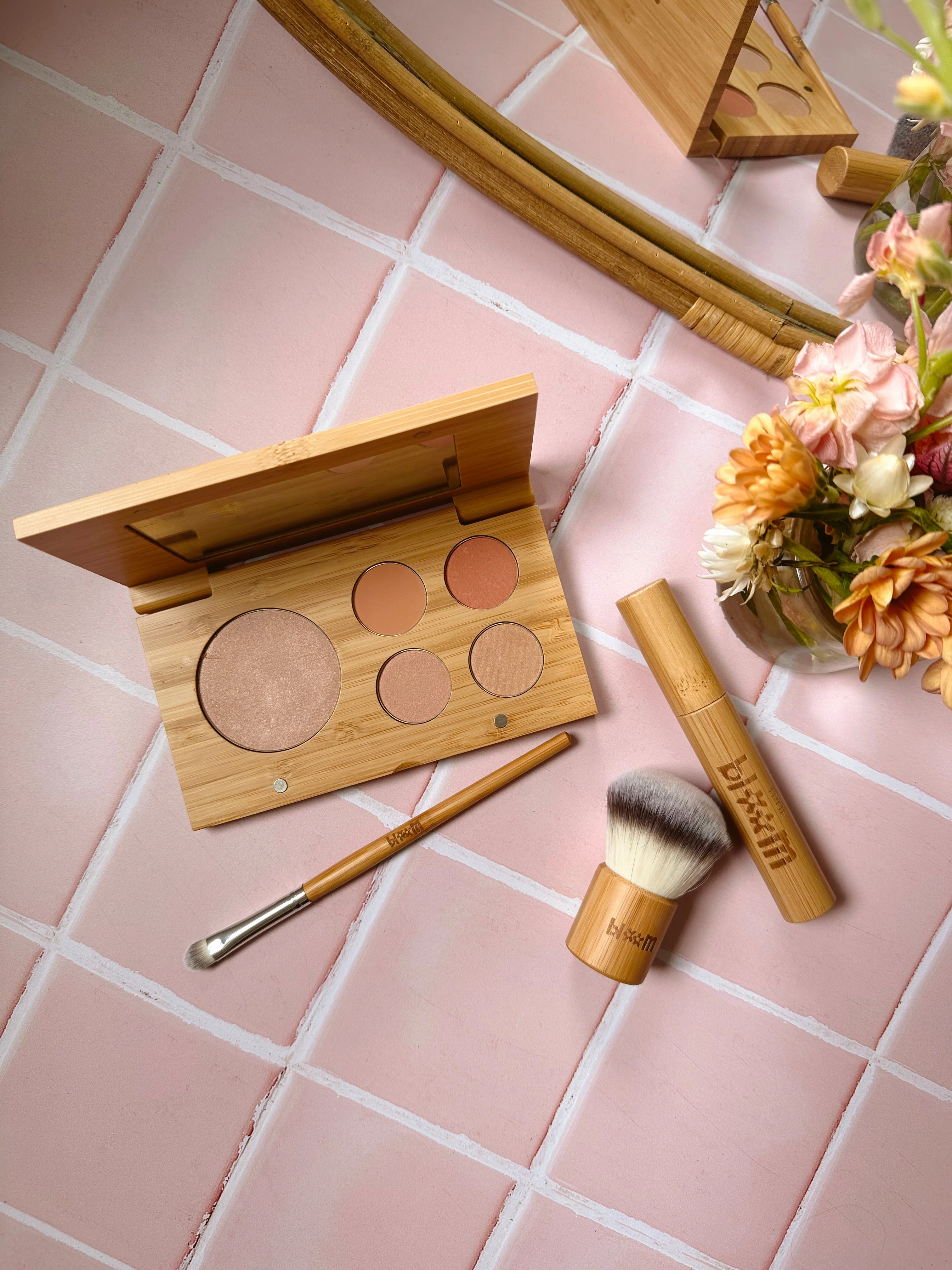 Truebloom Kids Bloom Makeup Kit - Image 9